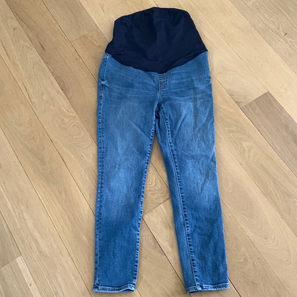 Maternity skinny crop jeans